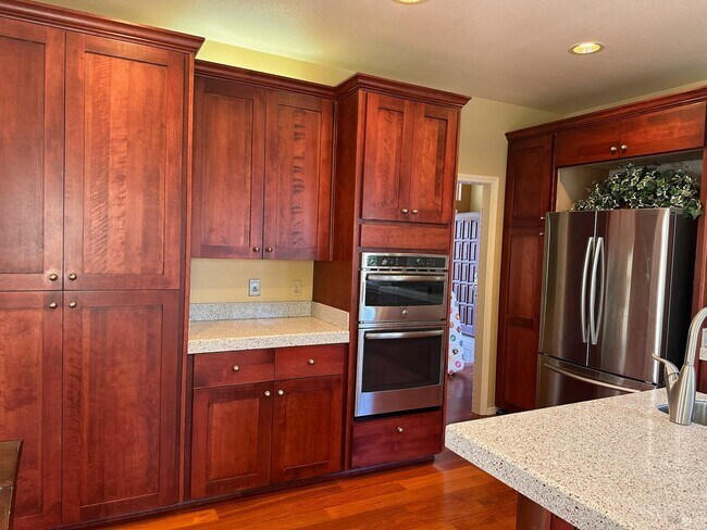 Foto del edificio - 101 Fox Hollow Cir