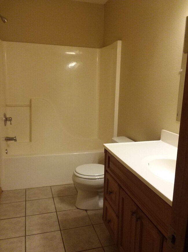 Foto del edificio - 4 Bed 3 Bath house for rent!!