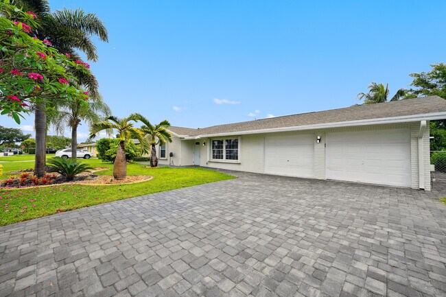 Foto del edificio - 4091 Lakespur Cir N