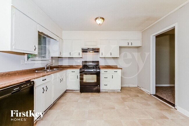 Building Photo - 5209 Flemish Ct