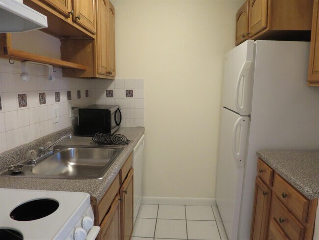 Foto del edificio - 82 Highland Ave