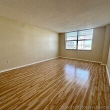 Building Photo - 2851 NE 183rd St
