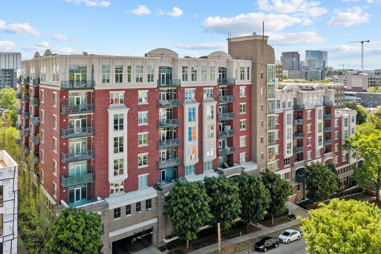 Primary Photo - Your dream condo in the heart of Raleigh!
