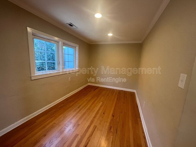 Building Photo - 1680 Vallejo St