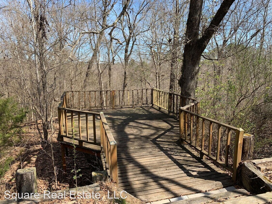 Primary Photo - 2 br, 1 bath House - 53 County Road 469