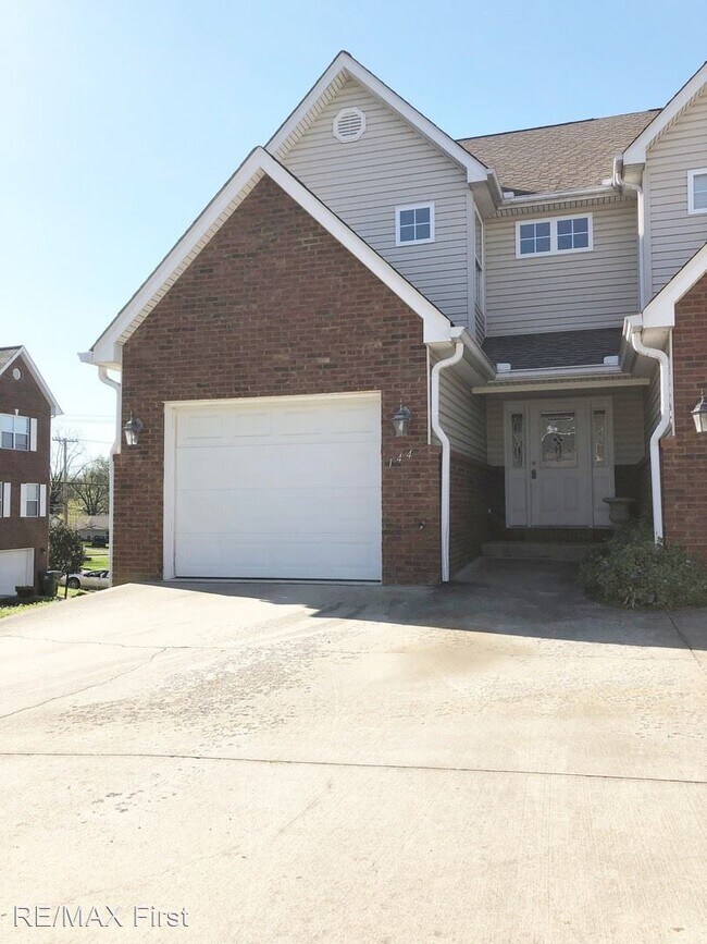 Foto del edificio - 3 br, 3.5 bath House - 144 Olivia Ln