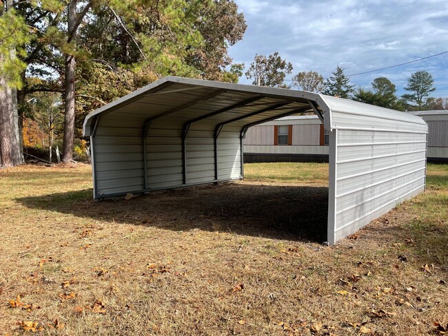 Building Photo - 2 BED, 1 BATH MOBILE HOME $950 MONTH, $950...