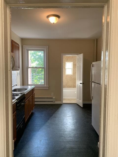 Kitchen - 801 Van Duzer St