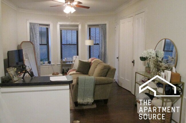 Foto del edificio - 2131 W Giddings St