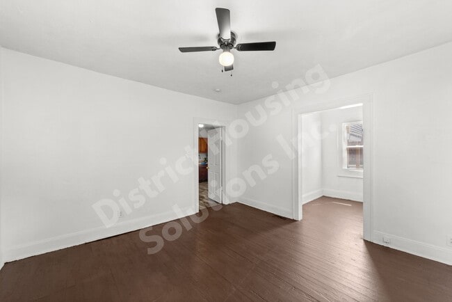Building Photo - 8302 Sowinski Ave
