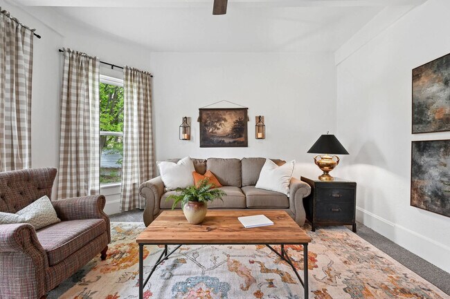 Foto del edificio - 408 S Wright St