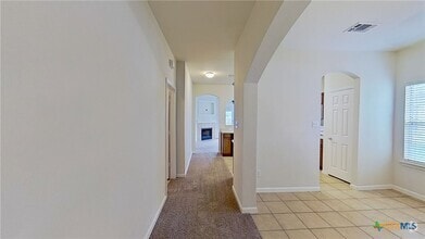 Building Photo - 308 Rinehardt St