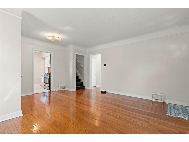 Foto del edificio - 3362 Library Ln