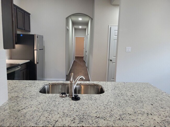 Foto del edificio - 9217 Groff Lndg