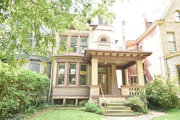 Primary Photo - 1466 Saint James Ct