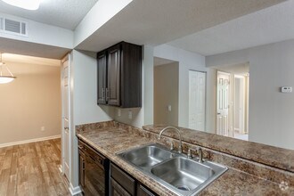 Interior Photo - MAA Nashville West