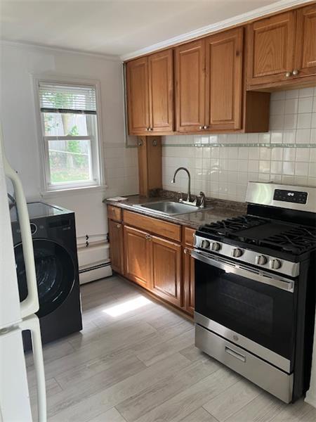 Foto principal - 9 Lakeview Ave