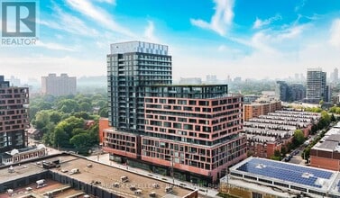 Building Photo - 285 Dufferin St