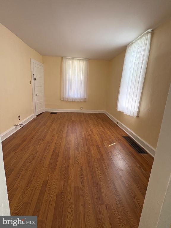 Building Photo - 224 Delsea Dr
