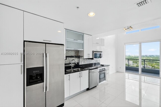 Foto del edificio - 60 SW 13th St