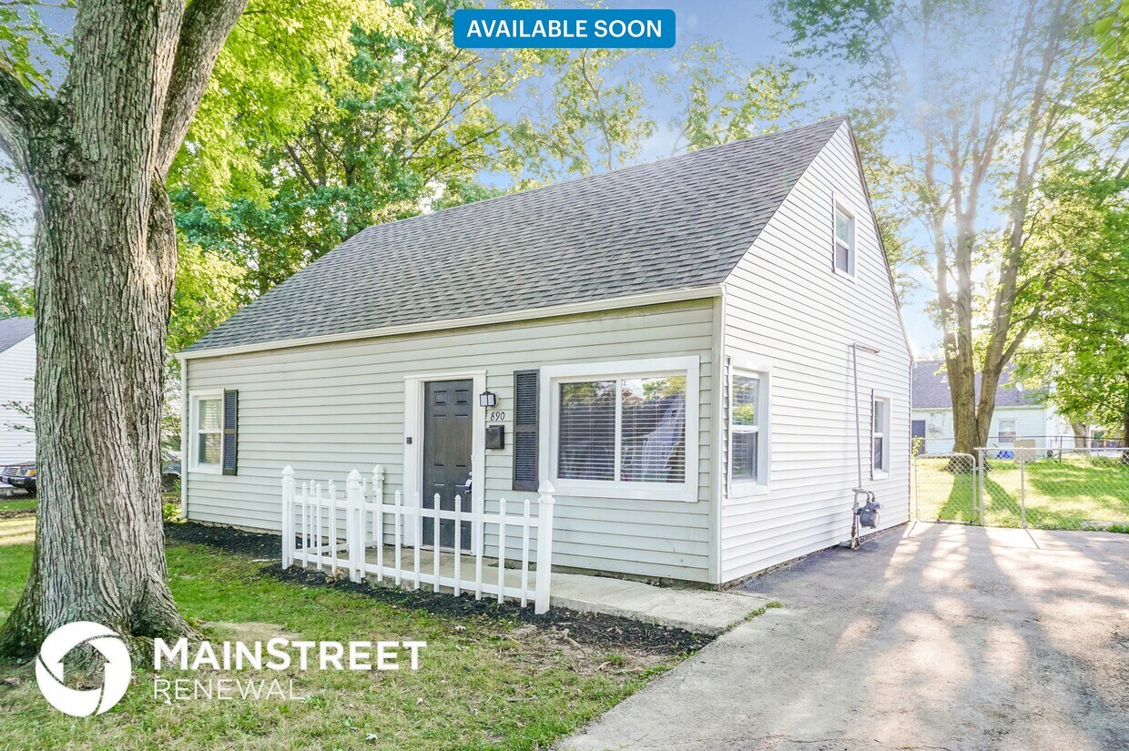 Primary Photo - 890 Bucknell Rd