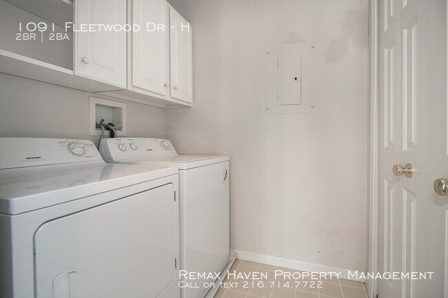 Building Photo - 1091 Fleetwood Dr