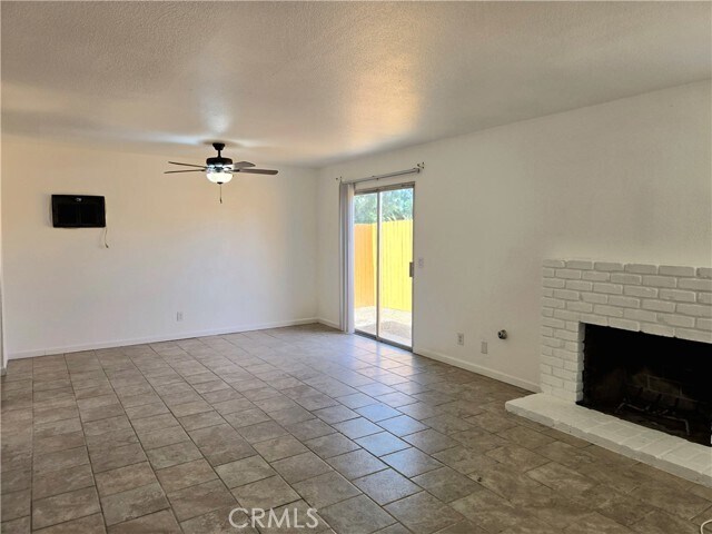 Foto del edificio - 853 Douglas Ct