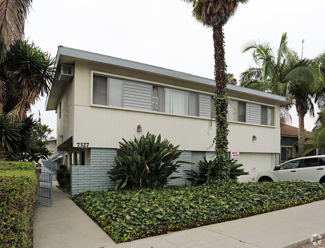 Foto principal - 7327 Newlin Ave