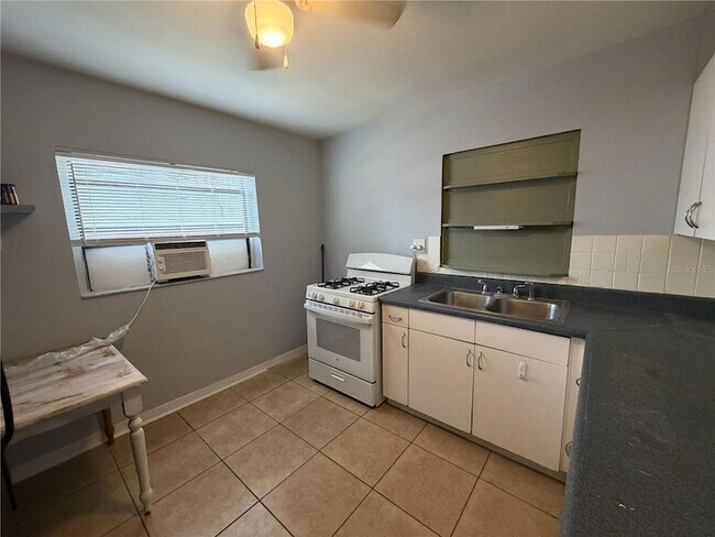 Foto del edificio - 370 3rd St NW