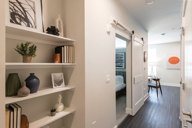 Foto del edificio - 601 E Pete Rose Wy