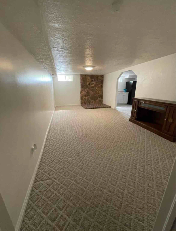 Building Photo - 5185 1150 W