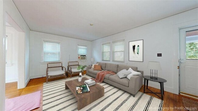 Foto del edificio - 86 Brown Rd