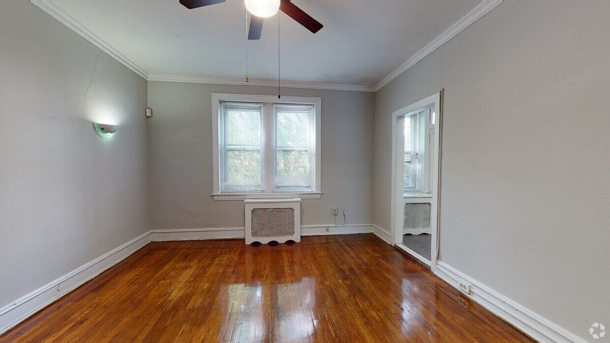 Photo - Campus Apartments