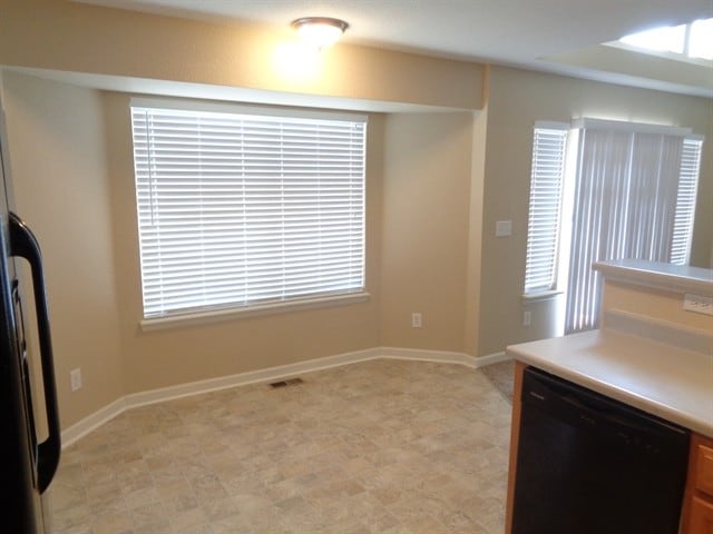 Building Photo - 5198 Fontana Ct