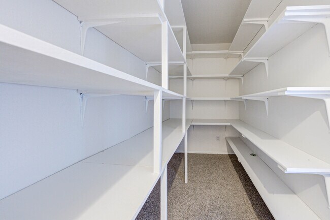 Foto del edificio - 10314 Bell Gardens Dr