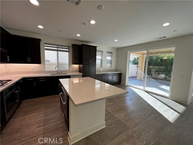 Foto del edificio - 1046 Portola Oaks Dr