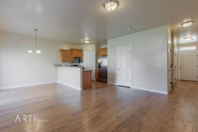 Foto del edificio - Outstanding Townhome In The Villas (PG) Co...