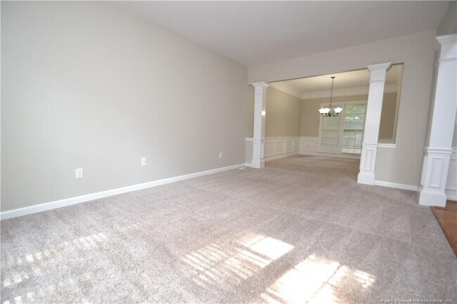 Foto del edificio - 4737 Sinclair Dr