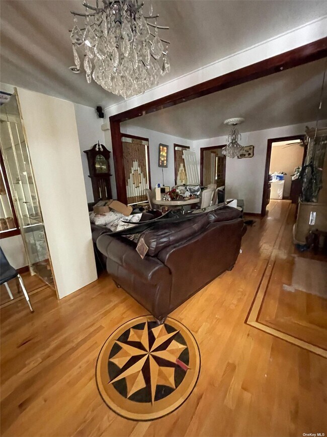 Foto del edificio - 80-50 161st St