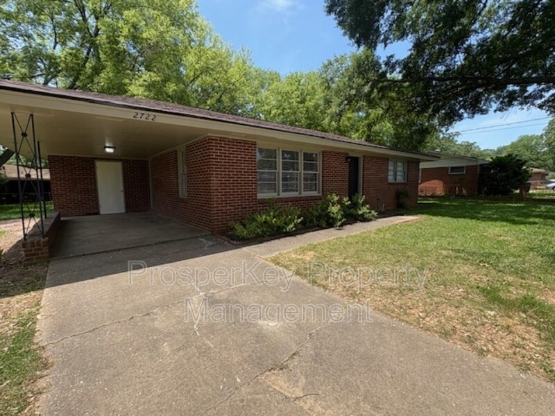 Primary Photo - 2722 Blan St