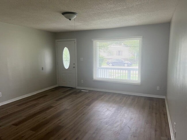 Foto del edificio - 3 Bedroom Ranch
