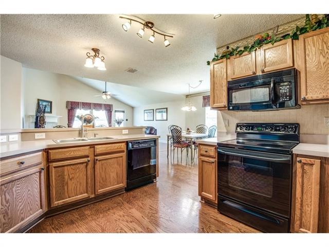 Foto del edificio - 5116 Boxwood Ln