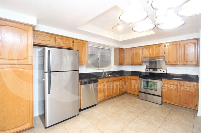 Foto del edificio - 2331 W Park Ave