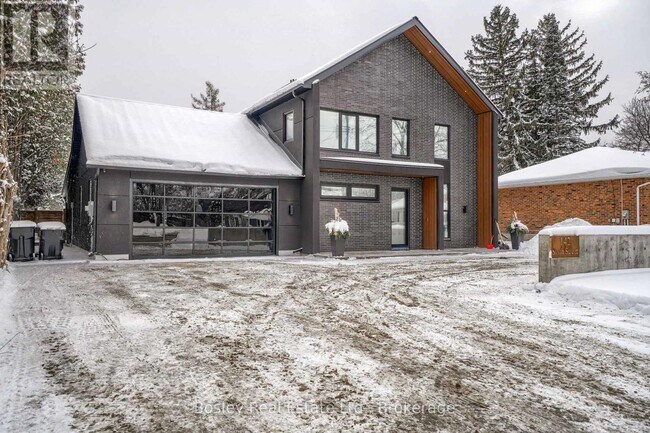 Photo du bâtiment - 142 Sixth St