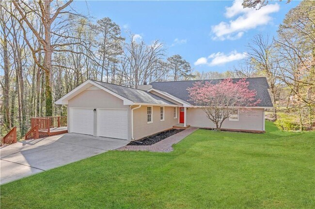 Foto del edificio - 2221 Perrin Dr