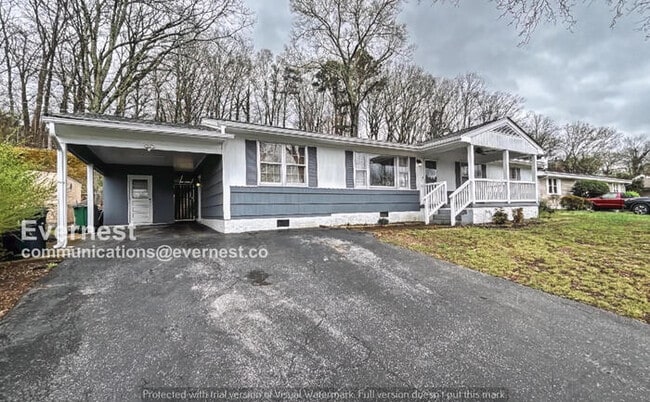 Building Photo - 906 McHann Dr