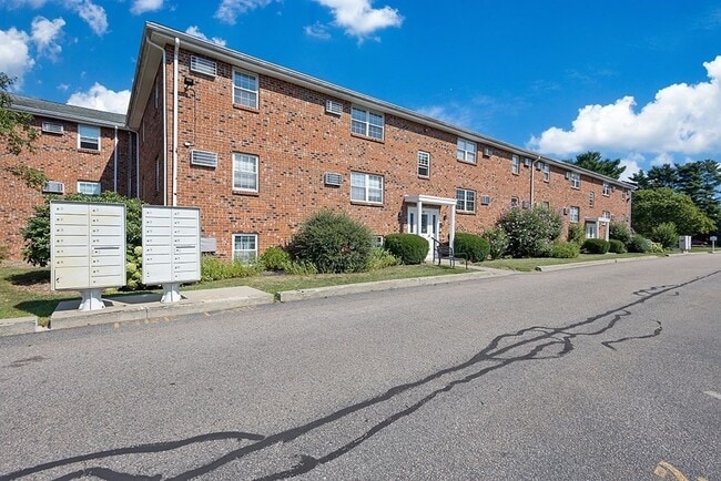 Building Photo - 91 Pleasant St