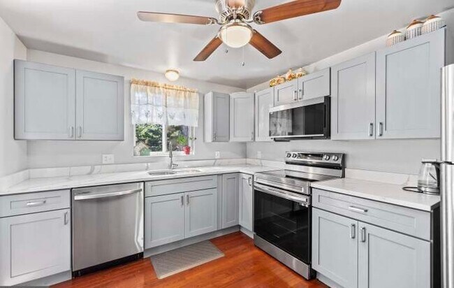 Foto del edificio - 10612 Holleybrooke Dr