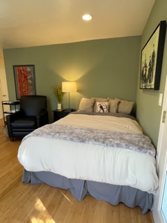 Cama tamaño queen - 26036 Clover Rd