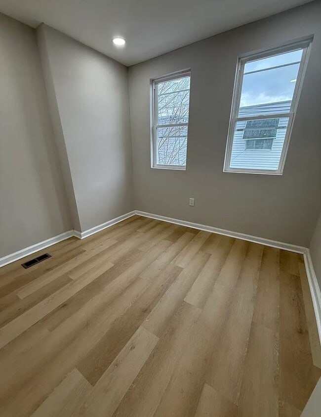 Foto del edificio - 6136 Wheeler St